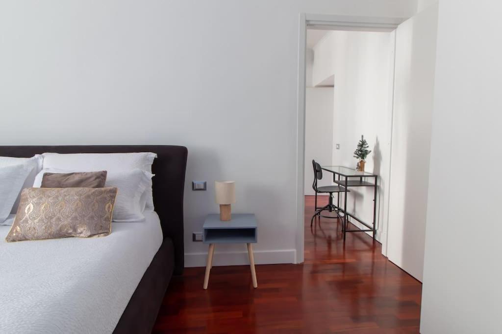 Exclusive Plus Parking Apartment Mailand